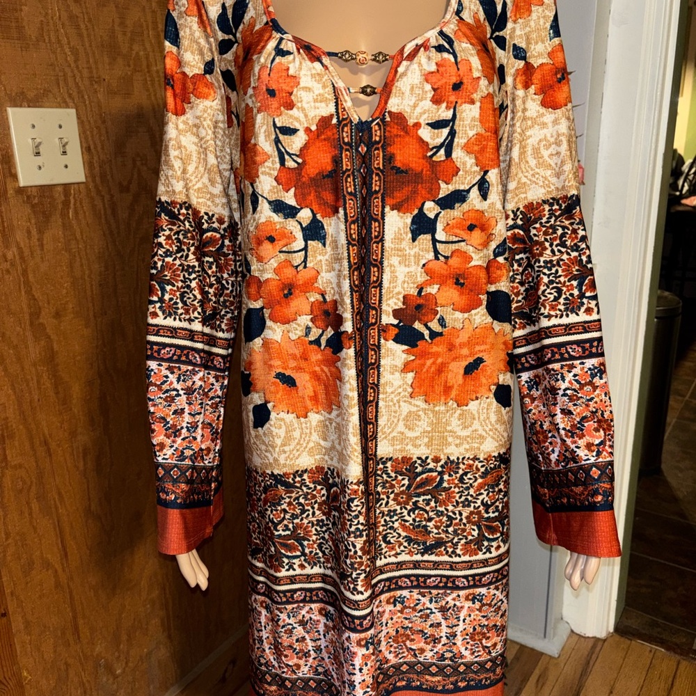 ONE WORLD Vibrant Floral Patterned dress
